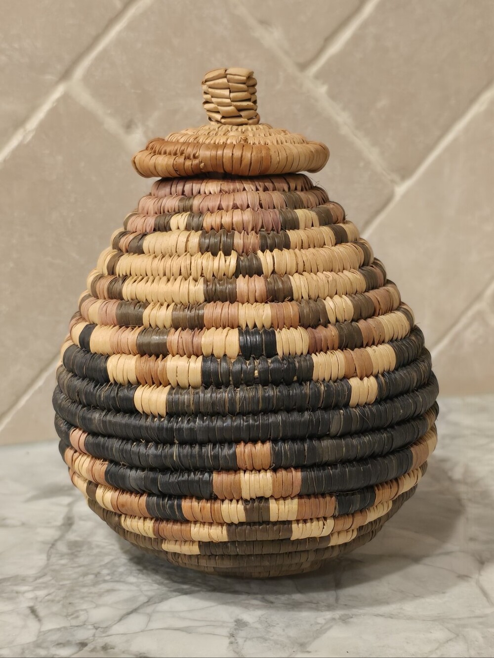 Vintage Traditional South African Hand Woven Tribal Basket Round Brown Black Tan